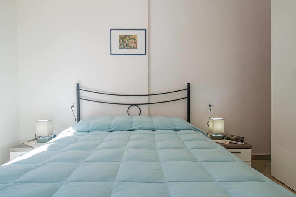 Residenza Maria Antonia - Private Apartment Orosei Exteriér fotografie